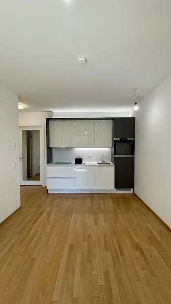 WE 016 - Exklusive 2-Zimmer-Refugium mit Balkon – Urbanes Wohnerlebnis über den Dächern Berlins — photo 1